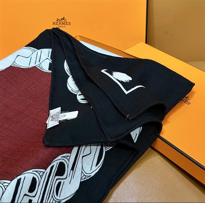 2026116122441693 140